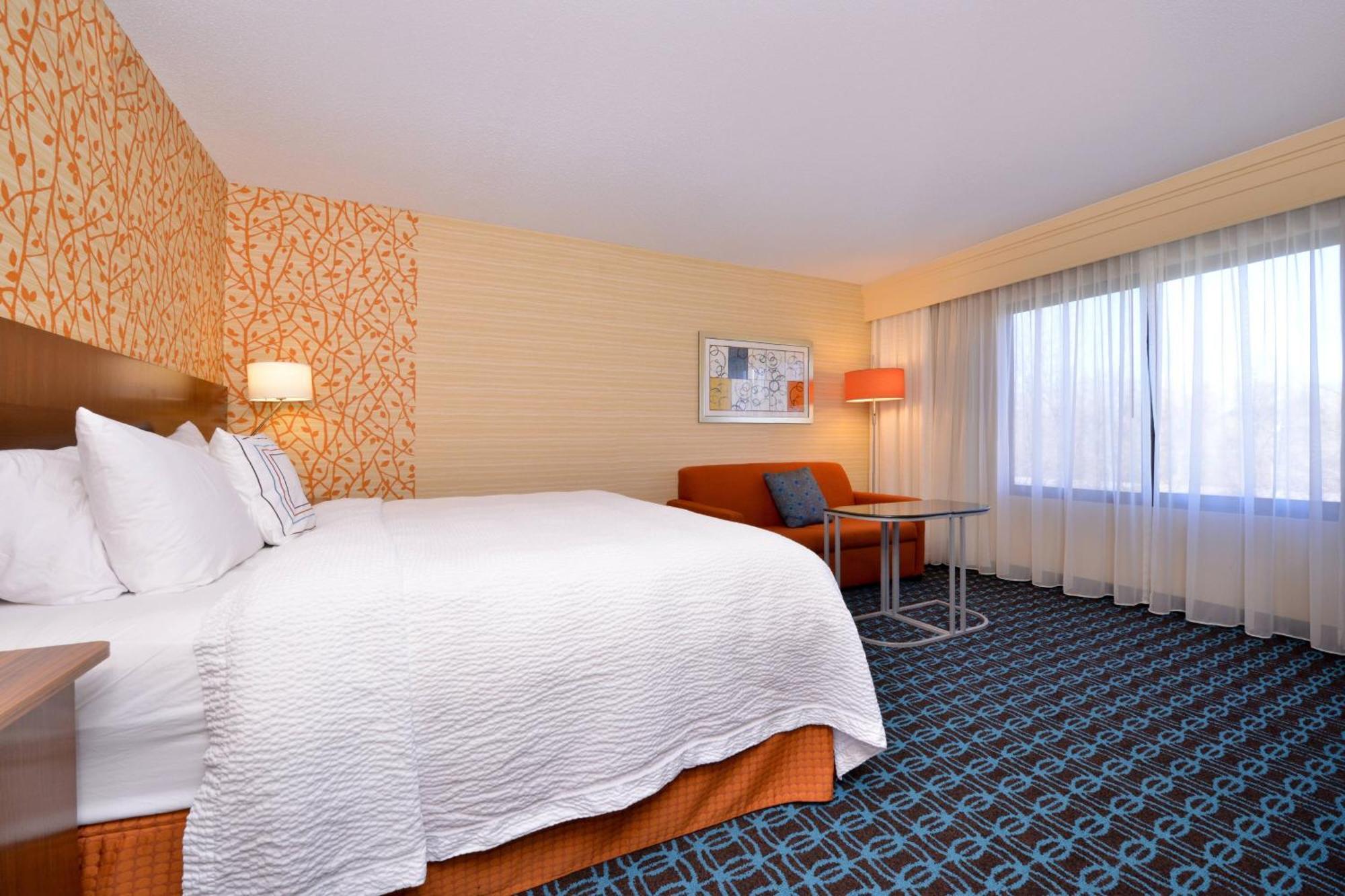 Fairfield Inn And Suites By Marriott Rochester West/Greece Exterior photo